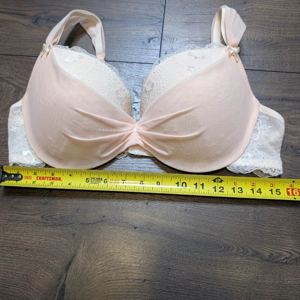 Adore‎ Me Soft Pink Lace Bra Cream And Pink Size 38DD